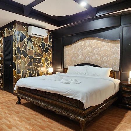 Arya Suites Patong Beach Zewnętrze zdjęcie