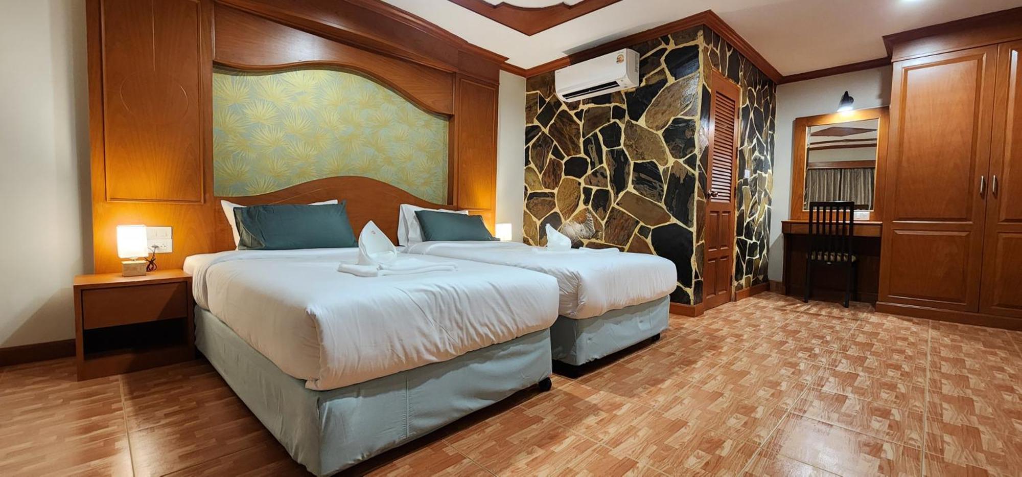 Arya Suites Patong Beach Zewnętrze zdjęcie
